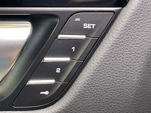 New 2025 Porsche Macan image 37