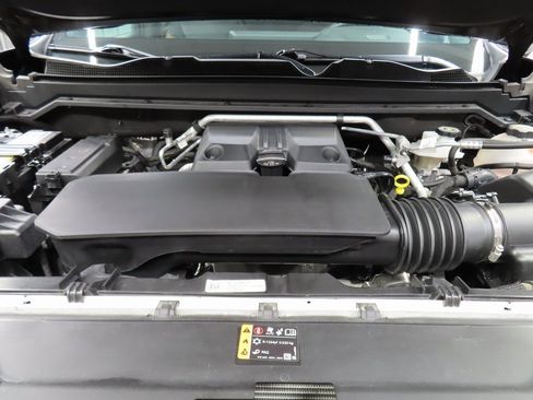 Used 2024 GMC Canyon AT4 w/ AT4 Premium Package image 25