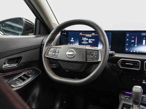 Used 2026 Nissan Sentra SR w/ Floor Mat Package FWD image 15