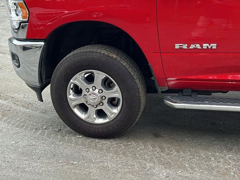 Used 2024 RAM 2500 Big Horn w/ Bed Utility Group image 12