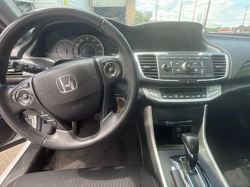 Used 2015 Honda Accord Sport image 5