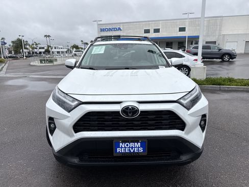 Used 2023 Toyota RAV4 XLE Premium image 8