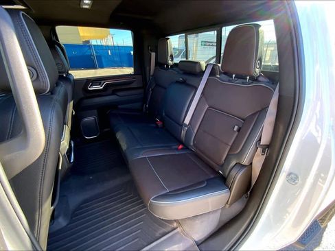 Used 2024 GMC Sierra 2500 Denali w/ Denali Reserve Package image 20