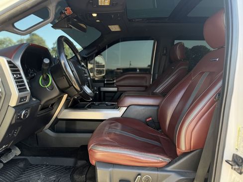 Used 2018 Ford F250 Platinum w/ Platinum Ultimate Package AWD/4WD image 8