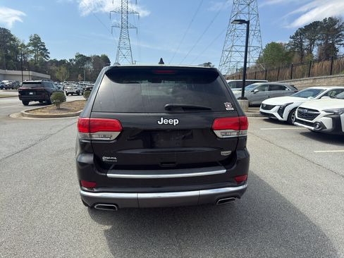 Used 2017 Jeep Grand Cherokee Summit w/ Trailer Tow Group IV image 5