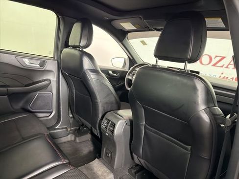 Certified 2024 Ford Escape ST-Line w/ Tech Pack #1 FWD image 19