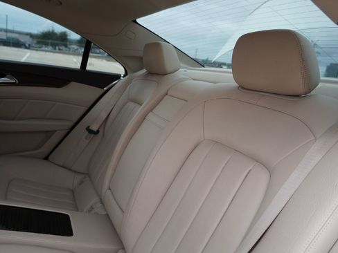 Used 2015 Mercedes-Benz CLS 400 image 31