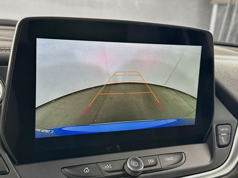 Used 2025 Chevrolet Blazer LT FWD image 23