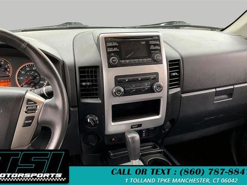 Used 2014 Nissan Titan SV w/ SV Value Truck Package AWD/4WD image 6