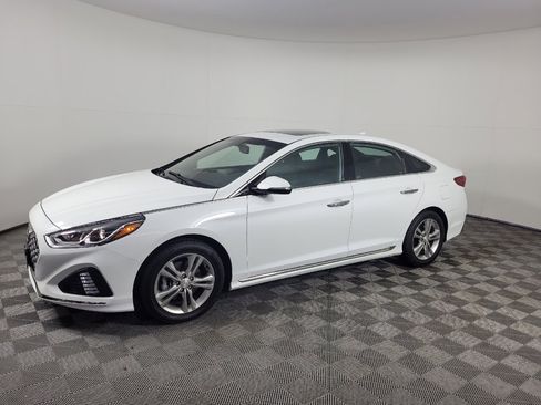Used 2018 Hyundai Sonata Sport FWD image 2