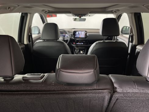 Used 2023 Nissan Rogue SL w/ SL Premium Package image 16