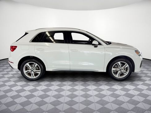 Used 2024 Audi Q3 2.0T Premium AWD/4WD image 8