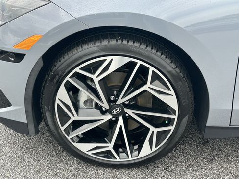 Used 2024 Hyundai Ioniq 6 Limited RWD image 11