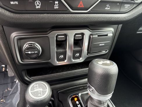 New 2026 Jeep Wrangler Sport AWD/4WD image 31