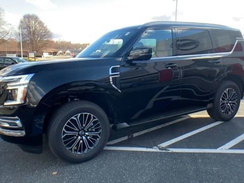 New 2026 Nissan Armada SL w/ Captain's Chari Seat Package image 9