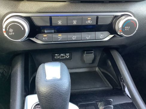 Used 2024 Nissan Altima 2.5 SV image 26