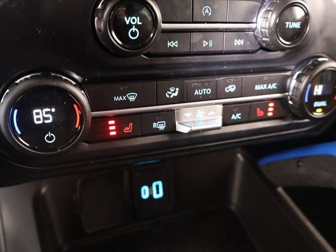 Used 2023 Ford Bronco Outer Banks image 7