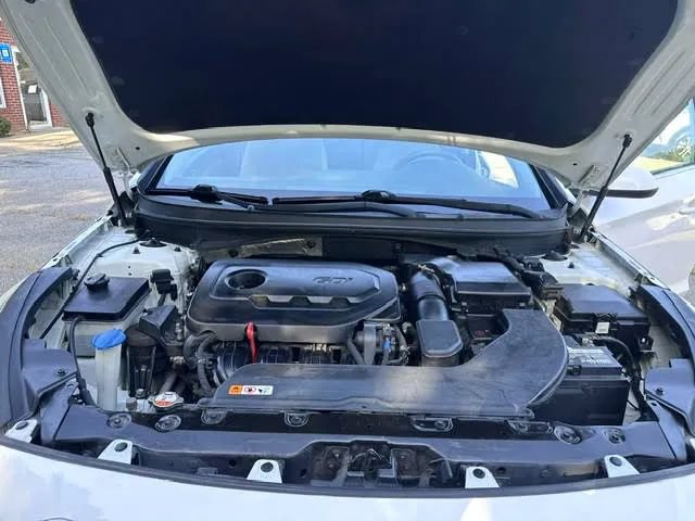 Used 2017 Hyundai Sonata SE FWD image 21