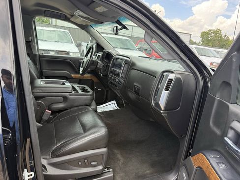 Used 2017 Chevrolet Silverado 1500 LTZ w/ Texas Edition RWD image 10