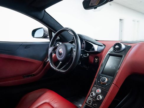 Used 2015 McLaren 650S Base image 13