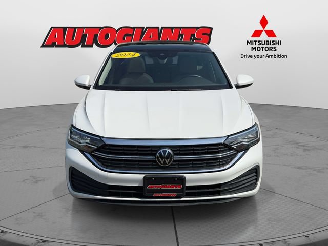 Used 2024 Volkswagen Jetta SE w/ Panoramic Sunroof Package FWD image 6