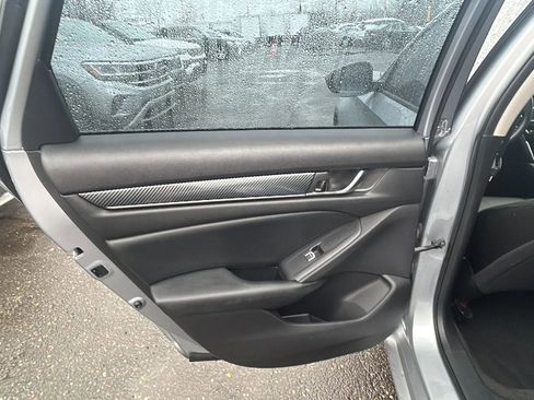 Used 2021 Honda Accord LX image 11
