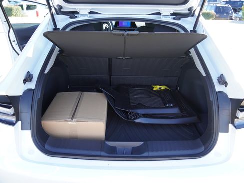 New 2026 Toyota Prius Plug-In Hybrid image 15