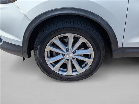 Used 2017 Nissan Rogue Sport SV w/ SV Premium Package FWD image 29