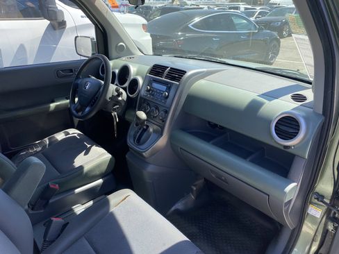 Used 2004 Honda Element EX image 19