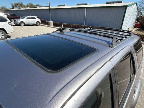 Used 2001 Toyota 4Runner Limited image 13