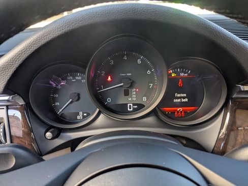 New 2026 Porsche Macan image 16