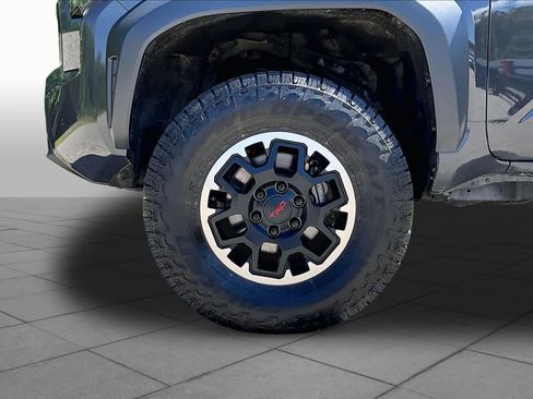 Used 2024 Toyota Tacoma TRD Off-Road w/ TRD Off Road Upgrade Package AWD/4WD image 11