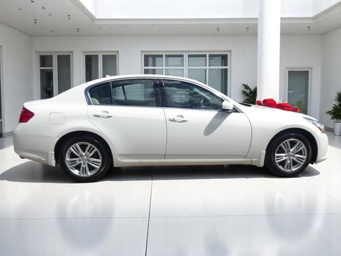 Used 2012 INFINITI G37 x Sedan w/ Premium Pkg image 7