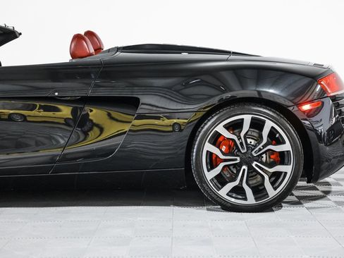 Used 2011 Audi R8 V8 image 15