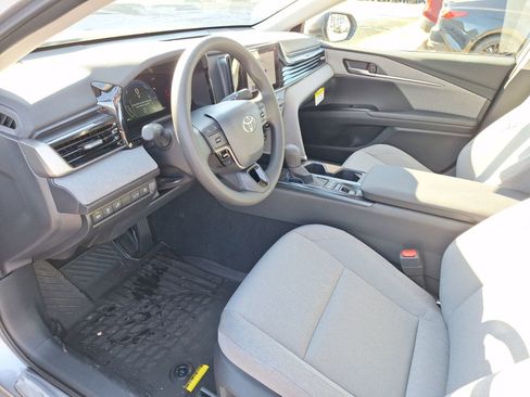 Used 2025 Toyota Camry LE image 15