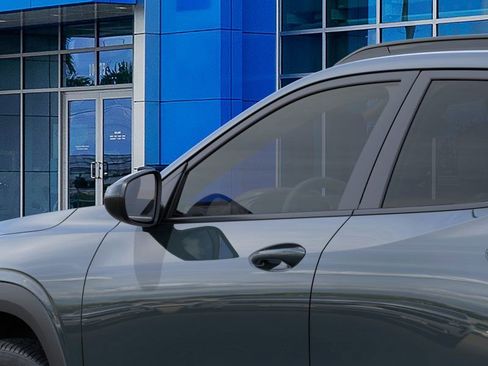 New 2026 Chevrolet Trax LT image 12