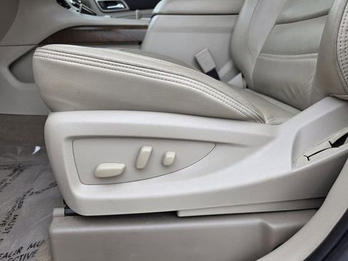 Used 2019 GMC Yukon XL Denali w/ Denali Ultimate Package image 10