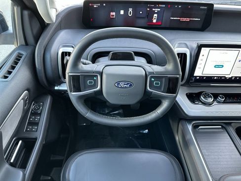 Certified 2025 Ford Expedition Max Active AWD/4WD image 13