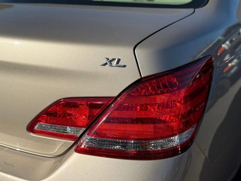 Used 2007 Toyota Avalon Limited image 40