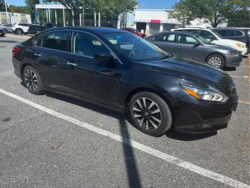 Used 2018 Nissan Altima 2.5 SV FWD image 4