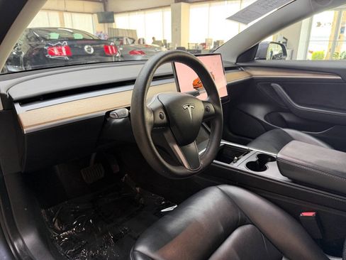 Used 2022 Tesla Model 3 Long Range AWD/4WD image 17