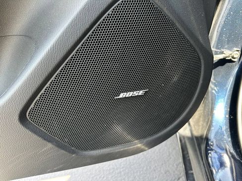 Used 2018 MAZDA MAZDA3 Touring FWD image 10