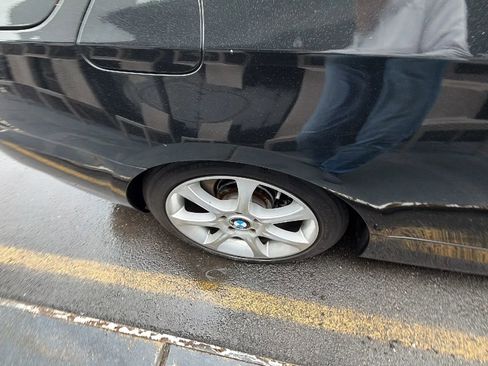 Used 2009 BMW 335i Convertible w/ Premium Pkg image 18