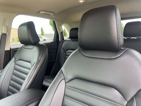 Certified 2023 Ford Edge SEL w/ Convenience Package AWD/4WD image 12