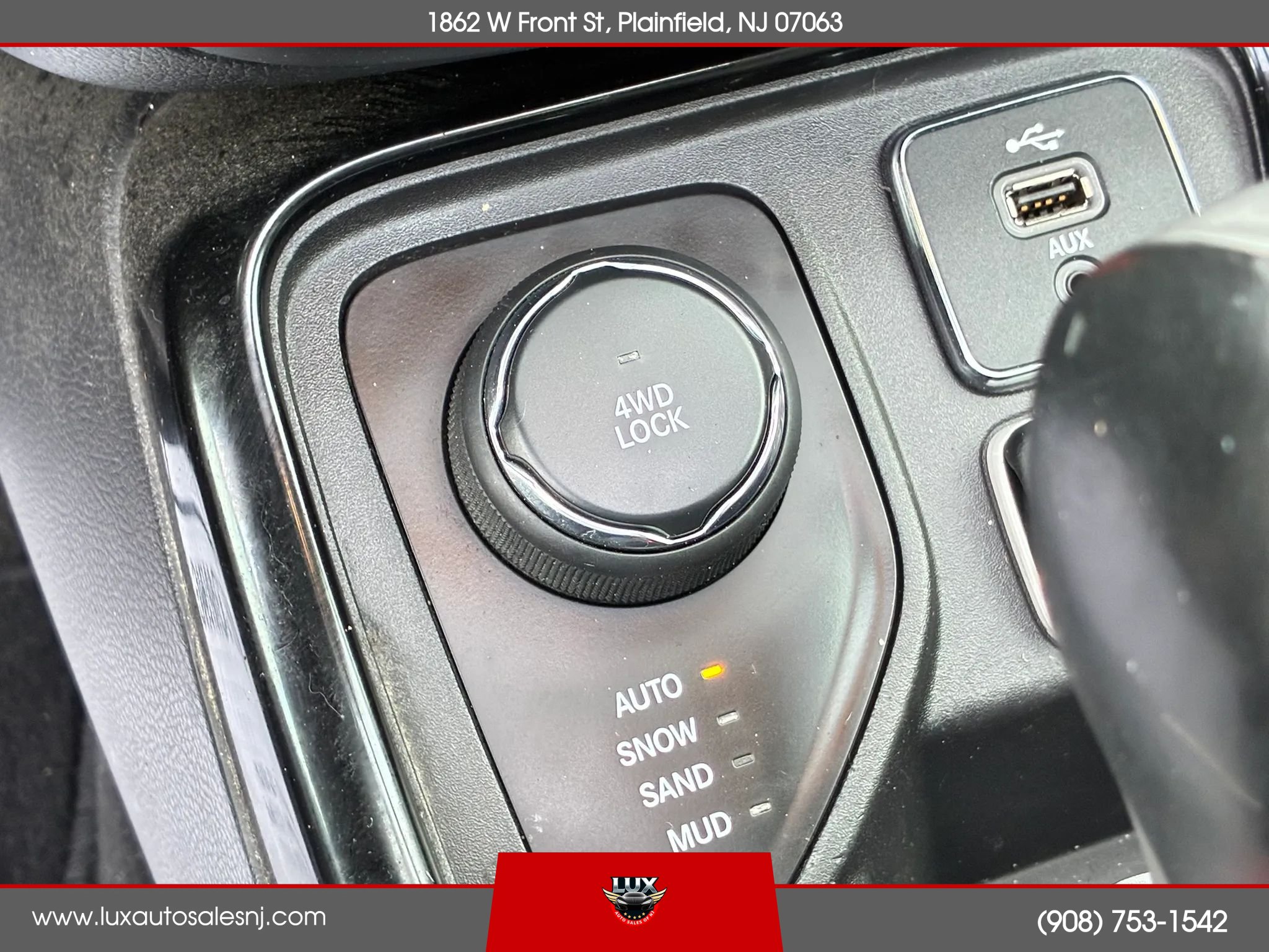 Used 2018 Jeep Compass Limited AWD/4WD image 31