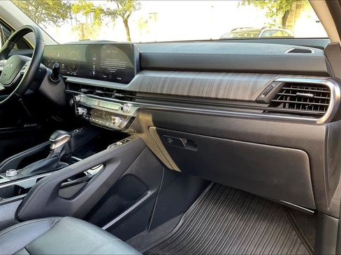 Certified 2024 Kia Telluride SX image 22