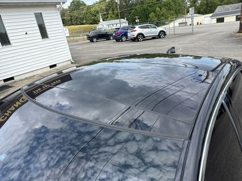 Used 2016 Jaguar XJ L Portfolio image 12