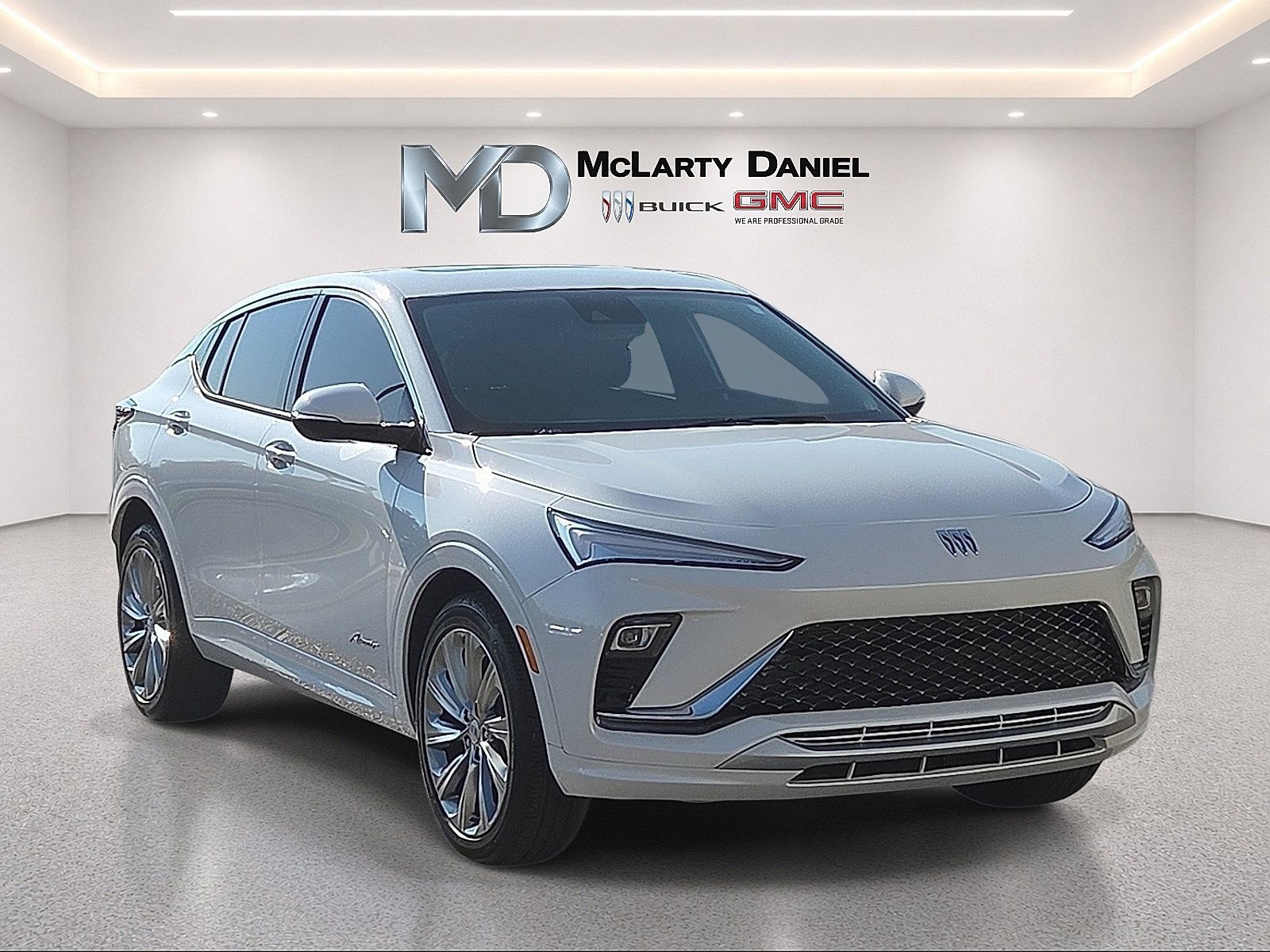 Used 2025 Buick Envista Avenir FWD image 1