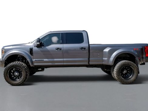 Used 2022 Ford F450 Platinum w/ FX4 Off-Road Package AWD/4WD image 10
