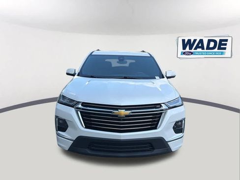 Used 2024 Chevrolet Traverse High Country FWD image 2